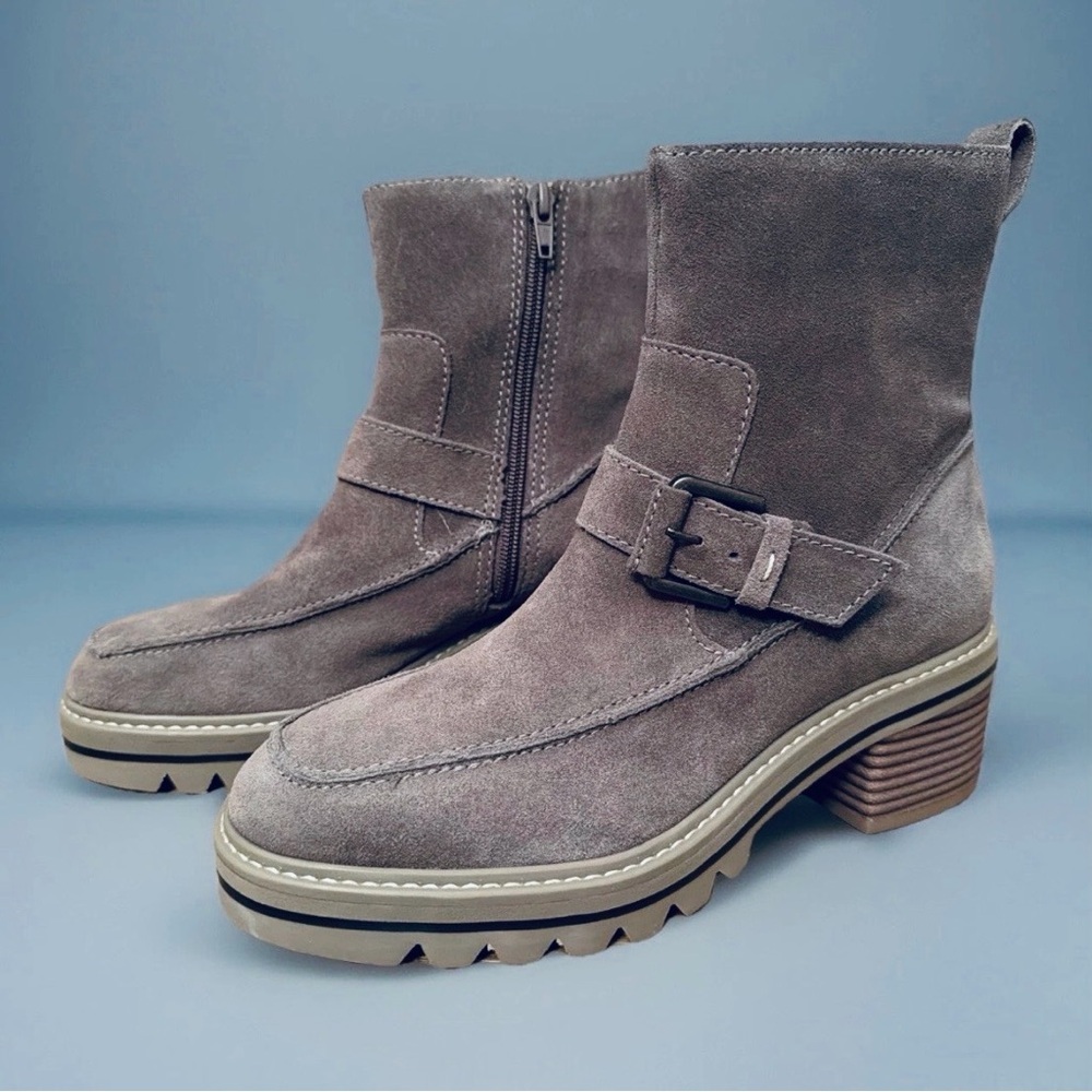 Bernardo Sonja Suede Buckle Boots Gray Size 6.5 Zipper Chunky Lug Block Sole